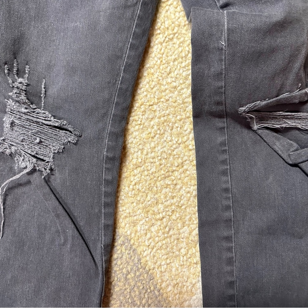 Express Pants - Picture 2 of 4